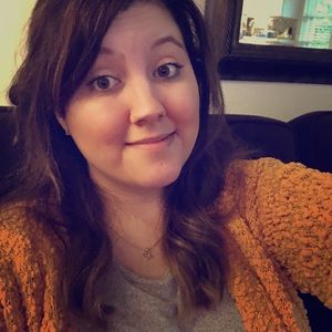 Meet your Posher, Christina